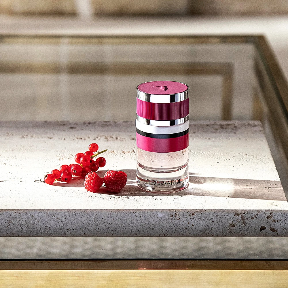 set-cadou-trussardi-ruby-red-edp-60ml-emulsie-corp-glitter-125ml-5 set-cadou-trussardi-ruby-red-edp-60ml-emulsie-corp-glitter-125ml-5